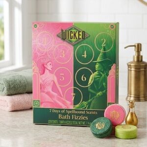 NEW NIB Wicked 7-Day Bath Fizzy Advent Calendar
- Rare + Watermelon Bath Fizzy
